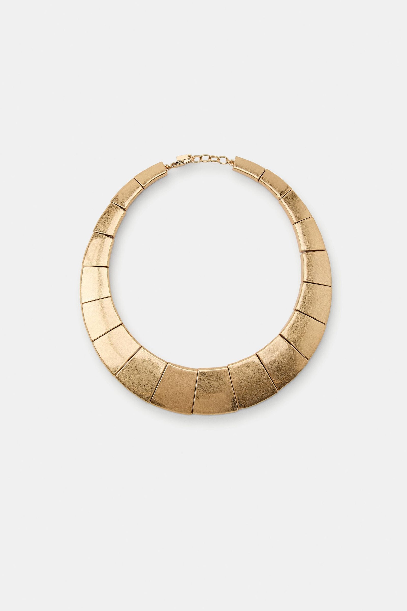 Geometric Metal Pieces Necklace - Image 2